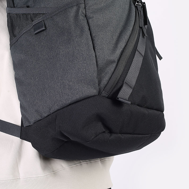  черный рюкзак Nike  KD Backpack 31L CU8958-010 - цена, описание, фото 5